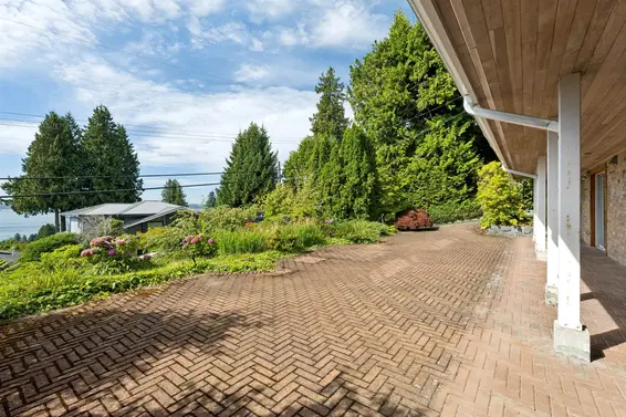 2545 Palmerston Avenue, West Vancouver For Sale - image 17