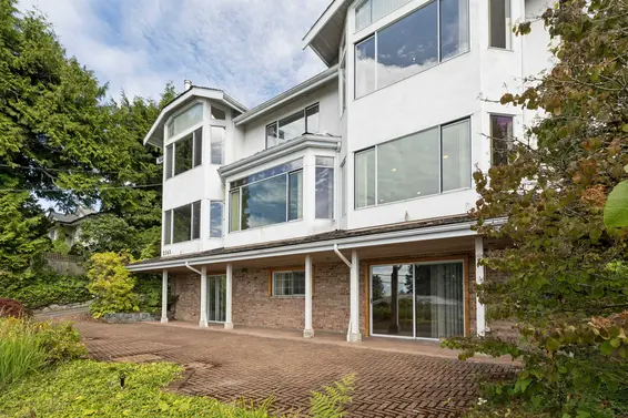 2545 Palmerston Avenue, West Vancouver For Sale - image 2