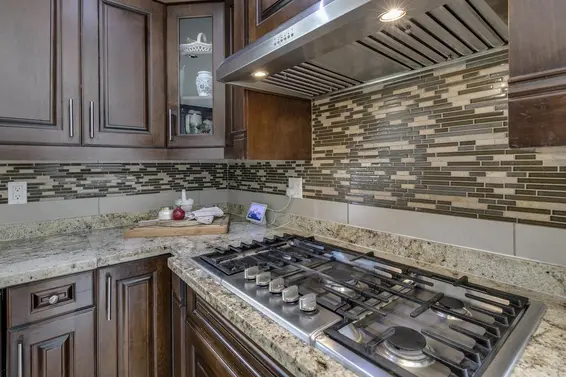 763 Weymouth Drive, North Vancouver For Sale - image 13