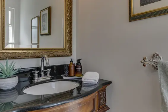 763 Weymouth Drive, North Vancouver For Sale - image 20