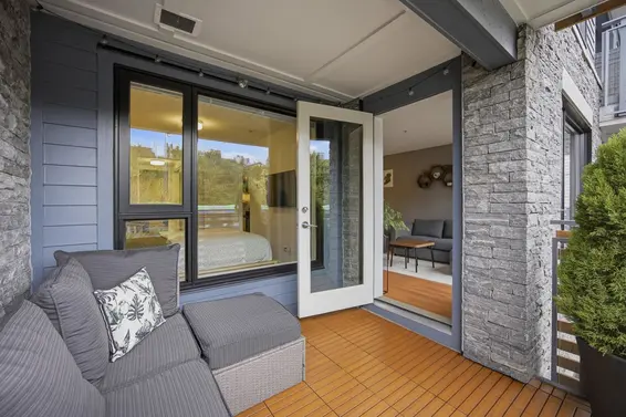 209 221 East 3rd Street, North Vancouver For Sale - image 22