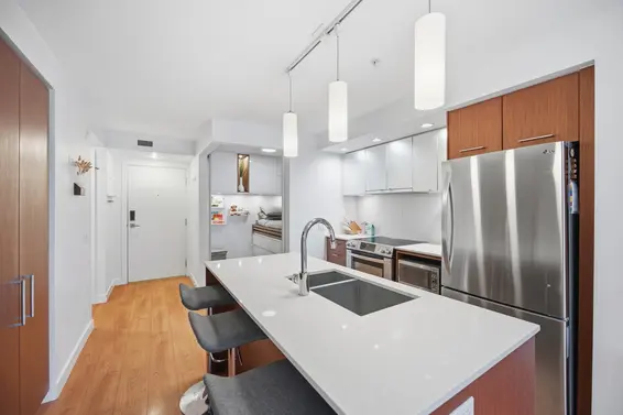 209 221 East 3rd Street, North Vancouver For Sale - image 3