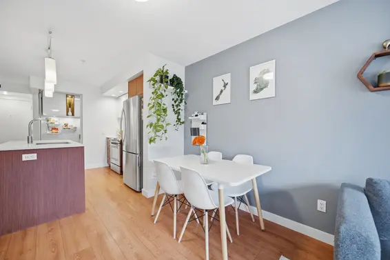 209 221 East 3rd Street, North Vancouver For Sale - image 7