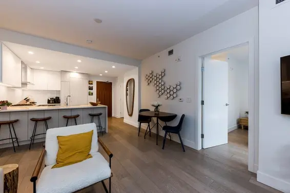 206 177 West 3rd Street, North Vancouver For Sale - image 5