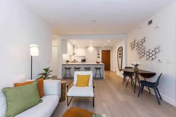 206 177 West 3rd Street, North Vancouver For Sale - image 6