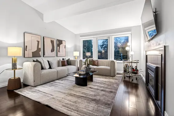 1614 Lynn Valley Road, North Vancouver For Sale - image 3