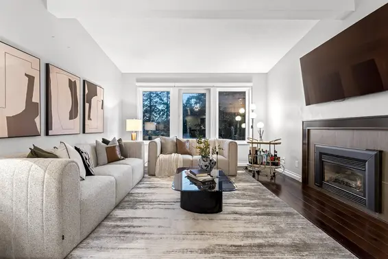 1614 Lynn Valley Road, North Vancouver For Sale - image 7