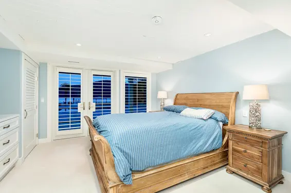 614 Lowry Lane, North Vancouver For Sale - image 25