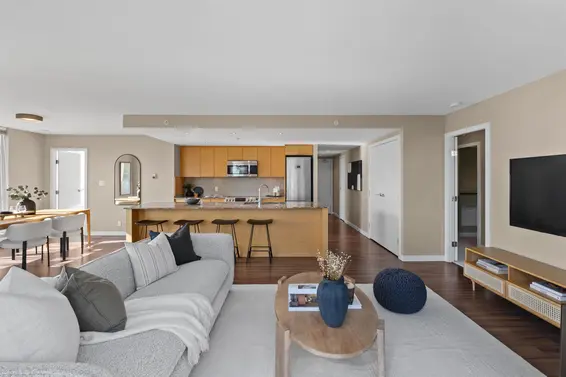 701 135 East 17th Street, North Vancouver For Sale - image 4
