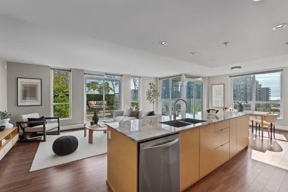 701 135 East 17th Street, North Vancouver For Sale - image 5