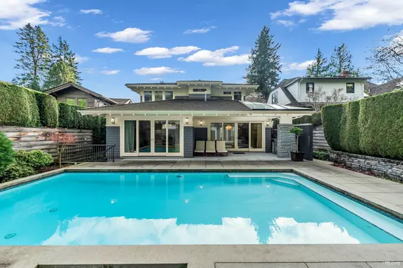 4358 Erwin Drive, West Vancouver For Sale - image 12