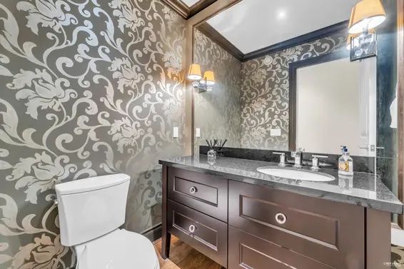 4358 Erwin Drive, West Vancouver For Sale - image 27