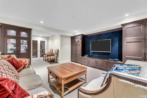 4358 Erwin Drive, West Vancouver For Sale - image 36