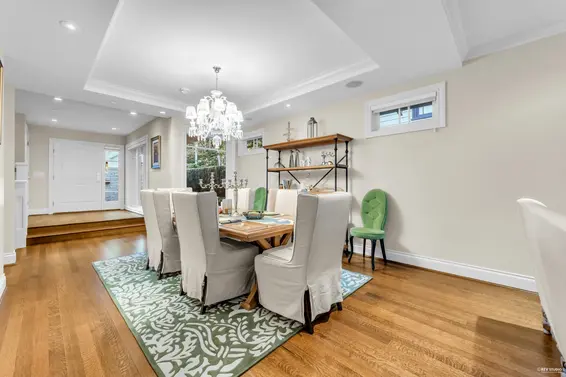 4358 Erwin Drive, West Vancouver For Sale - image 7