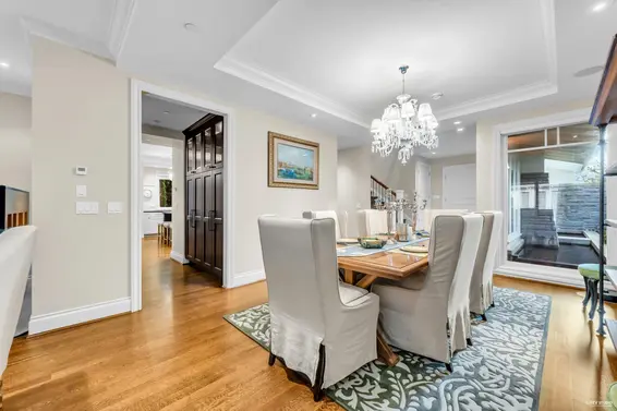 4358 Erwin Drive, West Vancouver For Sale - image 8