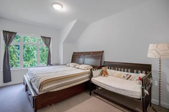8 1960 Glenaire Drive, North Vancouver For Sale - image 18