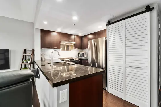 213 1288 Chesterfield Avenue, North Vancouver For Sale - image 15