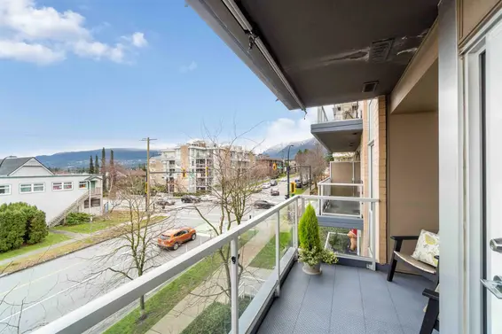 213 1288 Chesterfield Avenue, North Vancouver For Sale - image 25