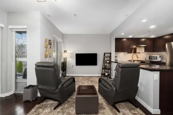 213 1288 Chesterfield Avenue, North Vancouver For Sale - image 7