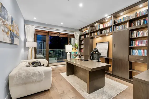 2052 Inglewood Avenue, West Vancouver For Sale - image 13