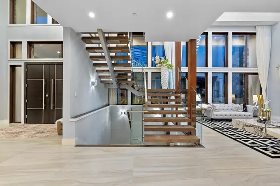 2052 Inglewood Avenue, West Vancouver For Sale - image 17