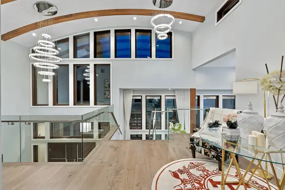 2052 Inglewood Avenue, West Vancouver For Sale - image 18