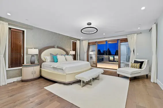 2052 Inglewood Avenue, West Vancouver For Sale - image 20