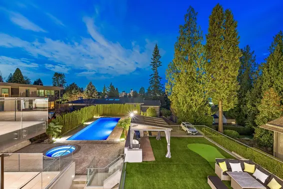 2052 Inglewood Avenue, West Vancouver For Sale - image 21