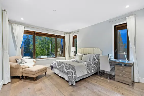 2052 Inglewood Avenue, West Vancouver For Sale - image 26