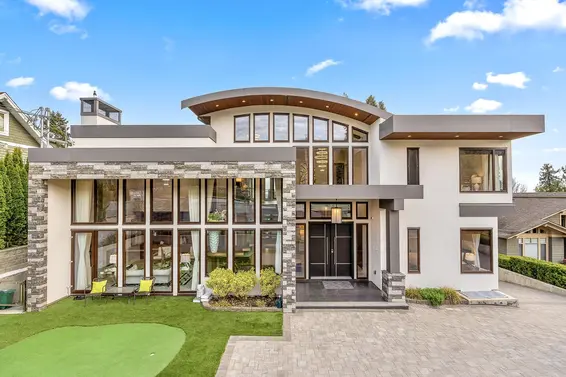 2052 Inglewood Avenue, West Vancouver For Sale - image 37