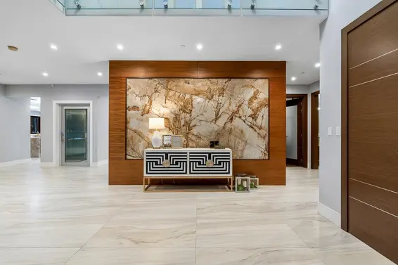 2052 Inglewood Avenue, West Vancouver For Sale - image 5