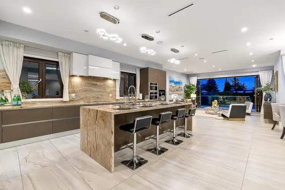 2052 Inglewood Avenue, West Vancouver For Sale - image 6