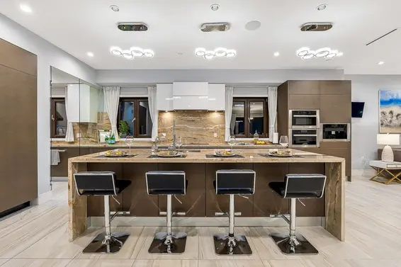 2052 Inglewood Avenue, West Vancouver For Sale - image 7