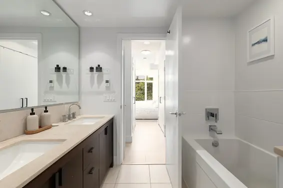 14 166 West 13th Street, North Vancouver For Sale - image 30