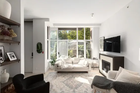 14 166 West 13th Street, North Vancouver For Sale - image 4
