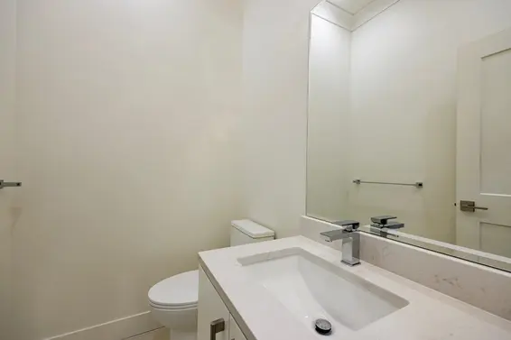 254 East 18th Street, North Vancouver For Sale - image 18