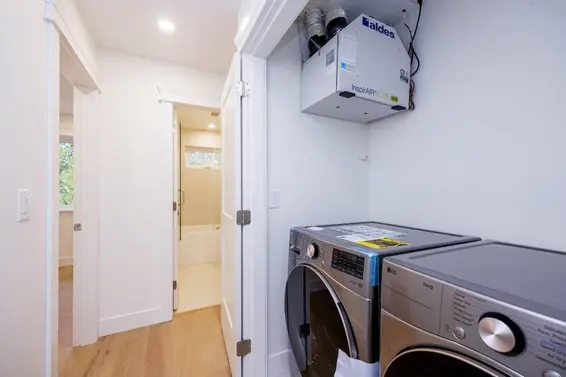 254 East 18th Street, North Vancouver For Sale - image 28