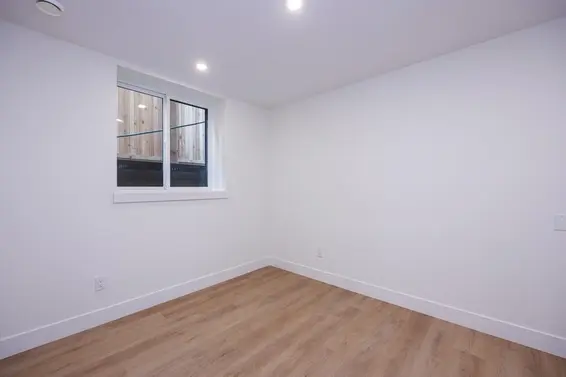 254 East 18th Street, North Vancouver For Sale - image 38