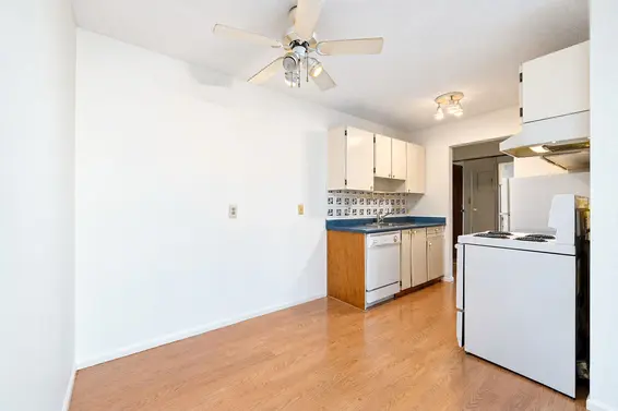 214 310 West 3rd Street, North Vancouver For Sale - image 17
