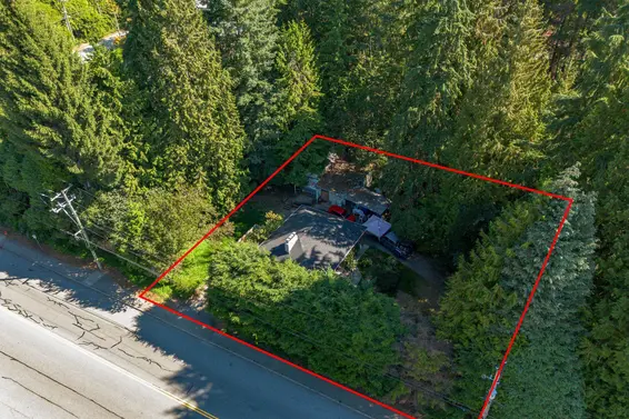 698 West Kings Road, North Vancouver