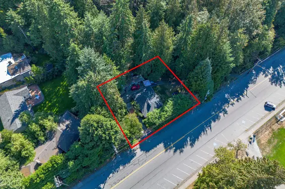 698 West Kings Road, North Vancouver For Sale - image 27