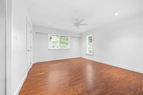 3849 Bayridge Avenue, West Vancouver For Sale - image 14