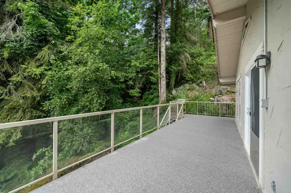 3849 Bayridge Avenue, West Vancouver For Sale - image 22