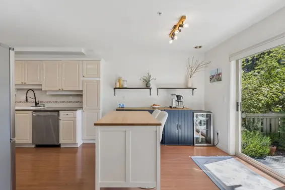 3 222 East 5th Street, North Vancouver For Sale - image 15