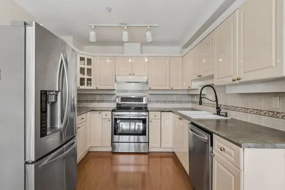 3 222 East 5th Street, North Vancouver For Sale - image 18