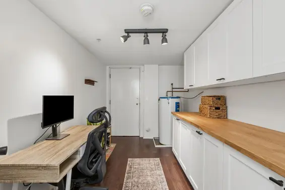 3 222 East 5th Street, North Vancouver For Sale - image 36