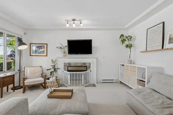 3 222 East 5th Street, North Vancouver For Sale - image 6