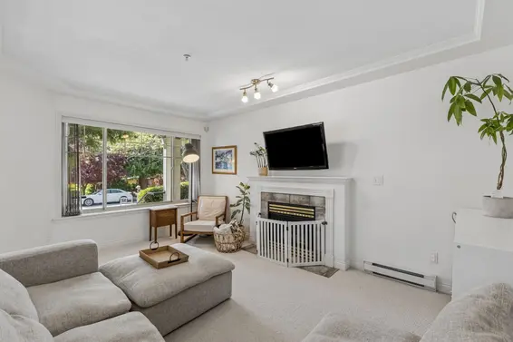 3 222 East 5th Street, North Vancouver For Sale - image 8