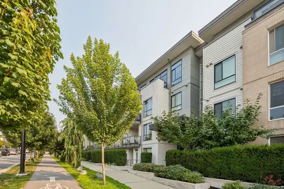 210 625 East 3rd Street, North Vancouver For Sale - image 3