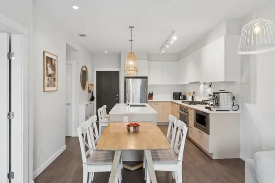 210 625 East 3rd Street, North Vancouver For Sale - image 4